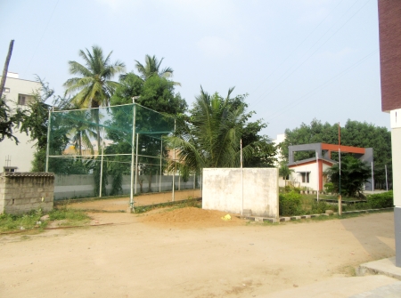 1082873300-3) Li id 362 - Outdoor Cricket Net Gaming.JPG